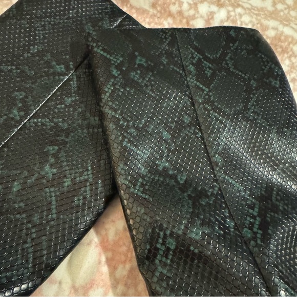 JF Just Fab Ally Tall Stiletto Python Print Boots Size 8 - Picture 4 of 13